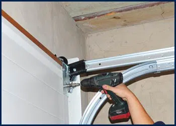 Garage Door Shop Repairs Gloucester, MA 978-748-5083 - cont-door-installation-t-16-09m