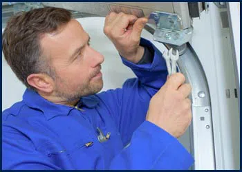 Garage Door Shop Repairs Gloucester, MA 978-748-5083 - cont-door-repair-t-16-09m